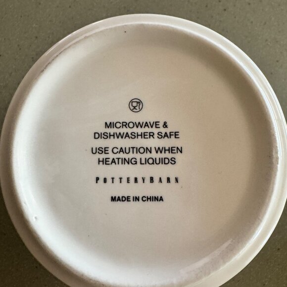 Pottery Barn Festive Dog Mugs X3 12oz - Picture 2 of 7